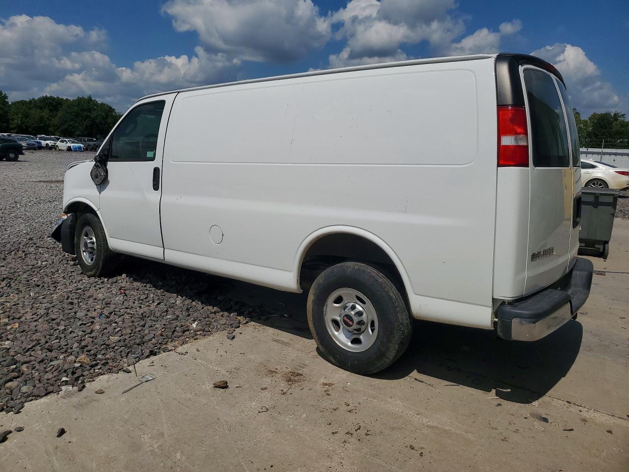 2021 GMC SAVANA G2500 — снимка 2