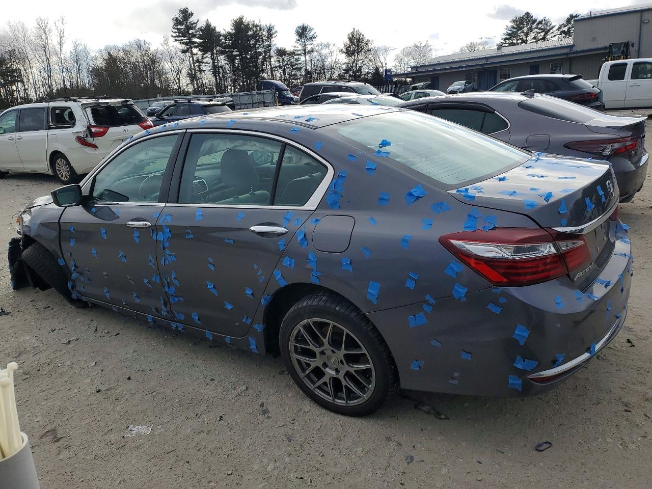 2017 HONDA ACCORD LX — снимка 2