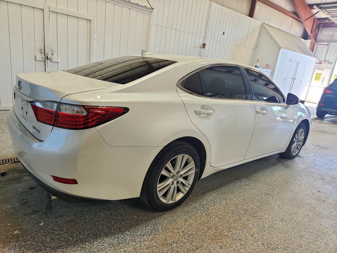 2015 LEXUS ES 350 — снимка 3