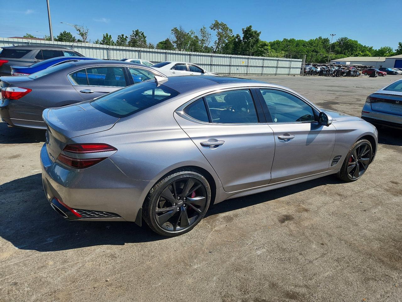 2023 GENESIS G70 3.3T STANDARD — снимка 3