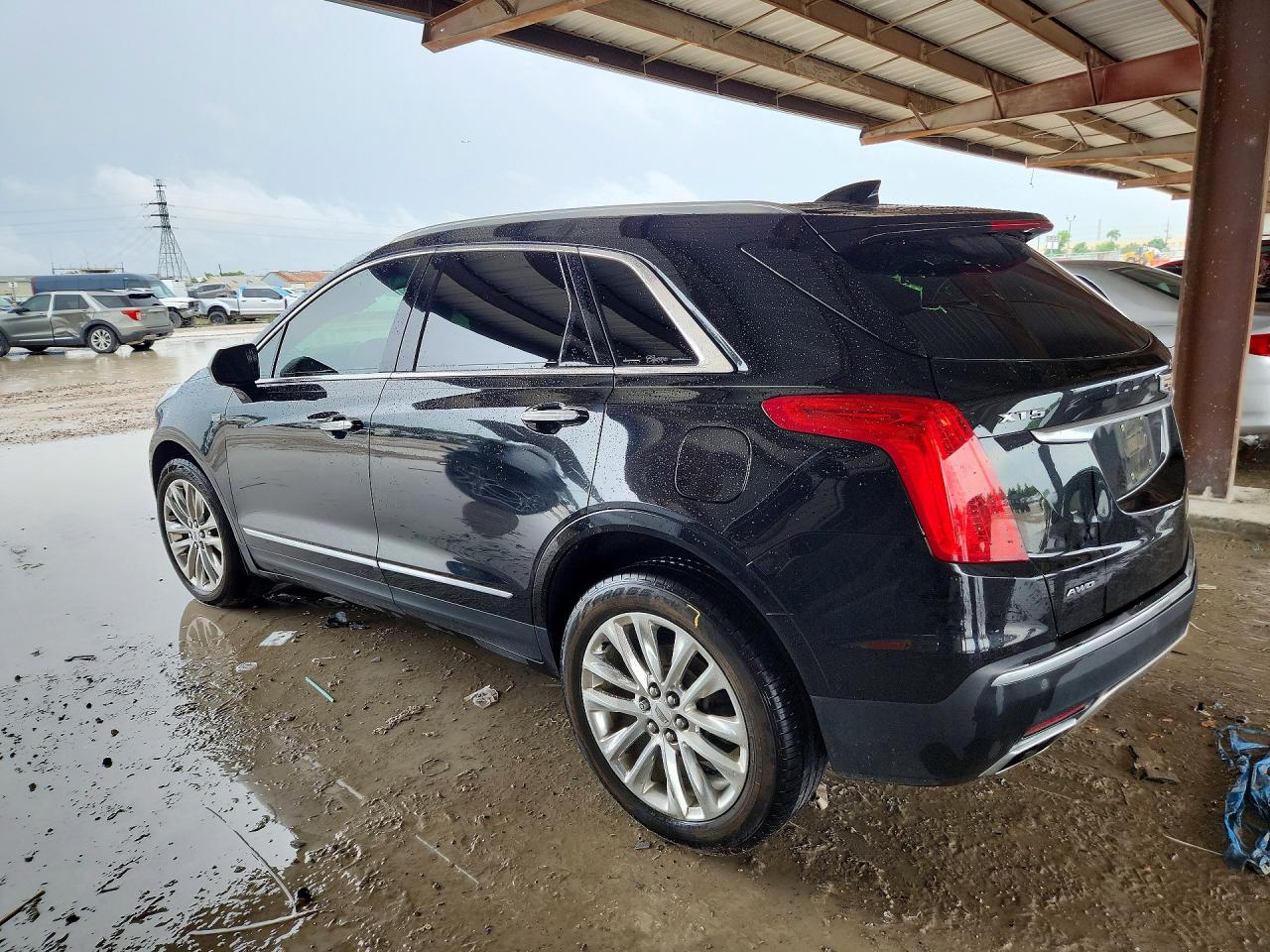 2017 CADILLAC XT5 PLATINUM — снимка 2