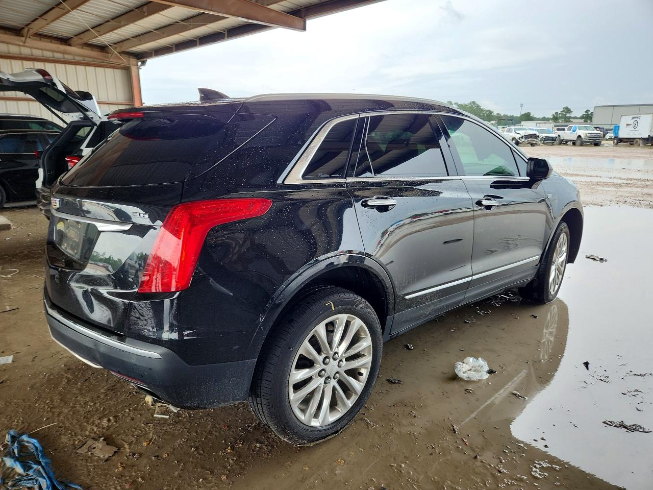 2017 CADILLAC XT5 PLATINUM — снимка 3