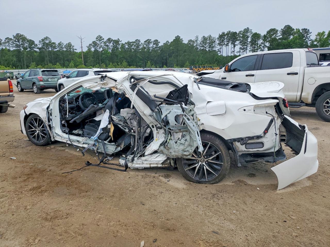 2021 TOYOTA CAMRY SE — снимка 2