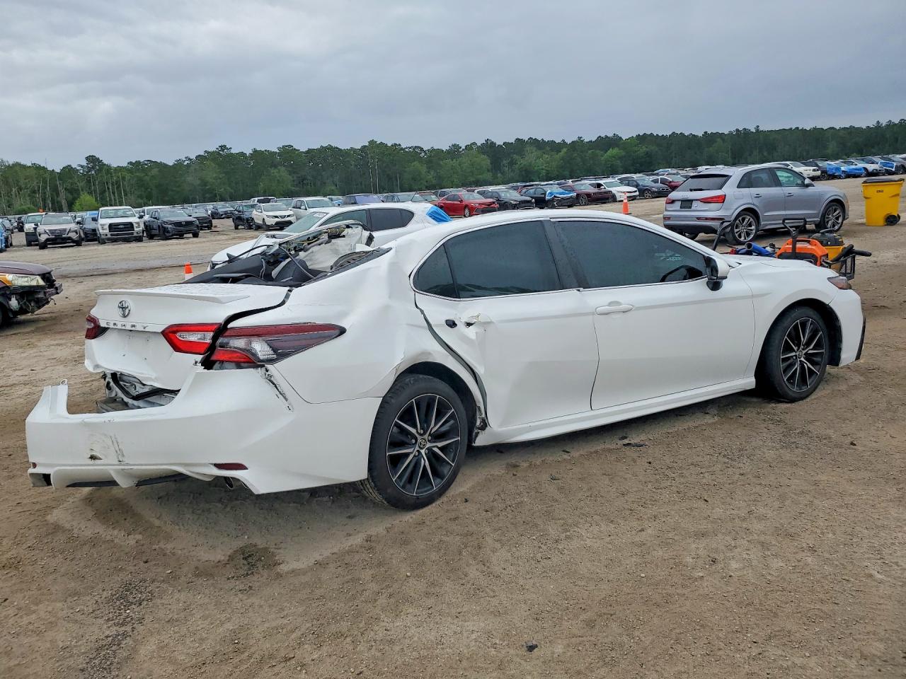 2021 TOYOTA CAMRY SE — снимка 3