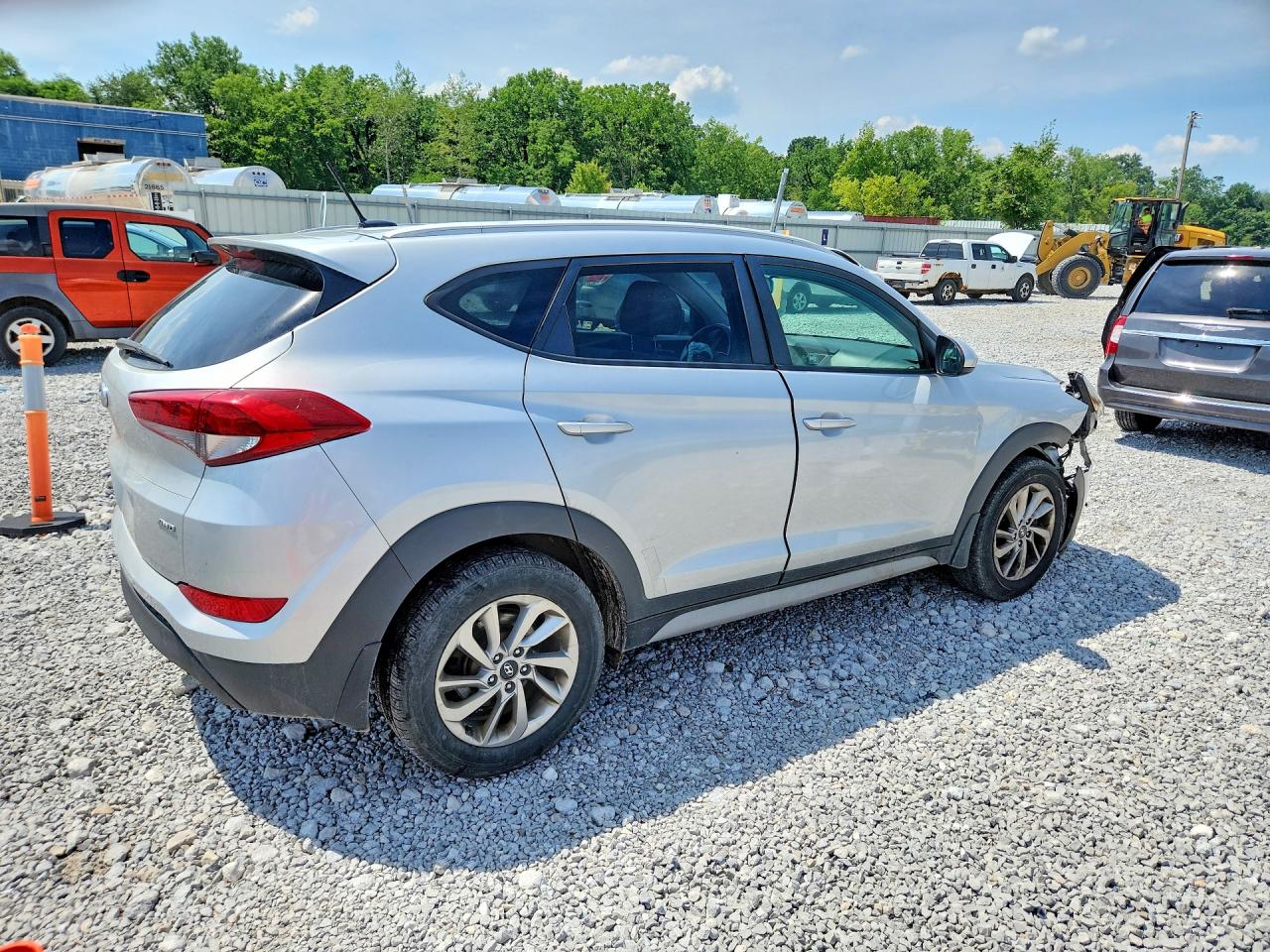 2017 HYUNDAI TUCSON SE — снимка 3