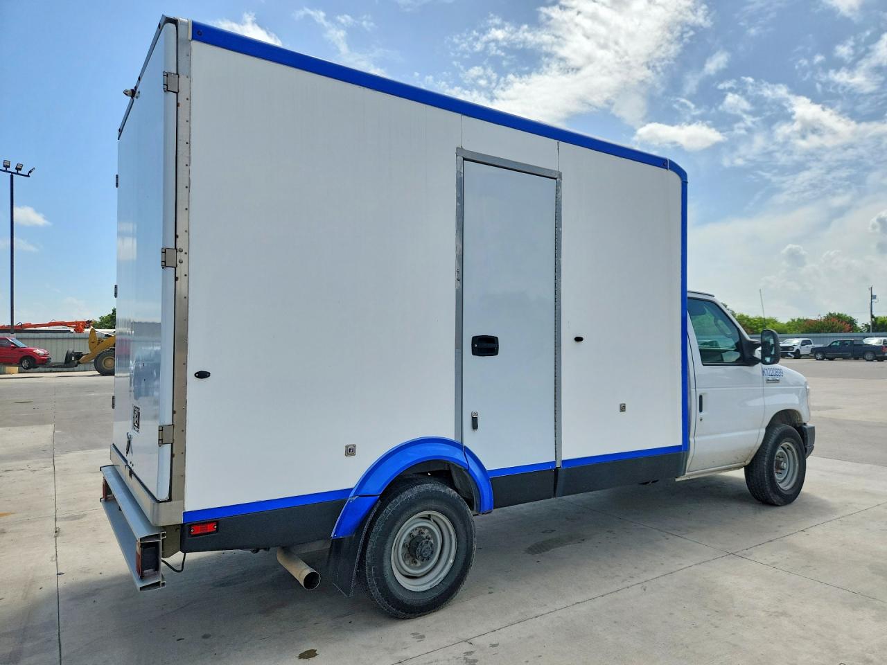 2023 FORD E350 — снимка 3