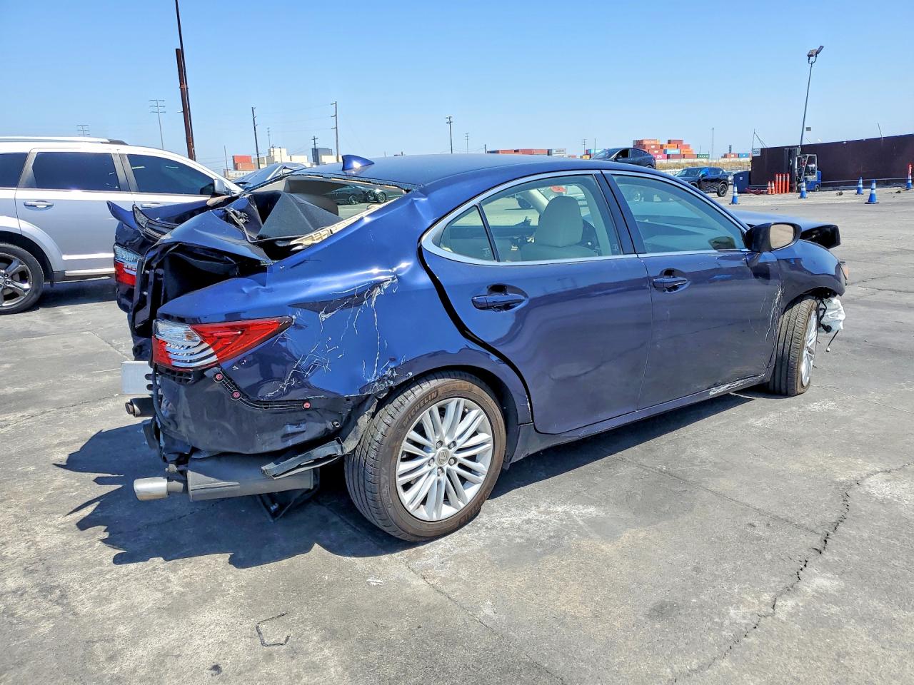 2015 LEXUS ES 350 — снимка 3