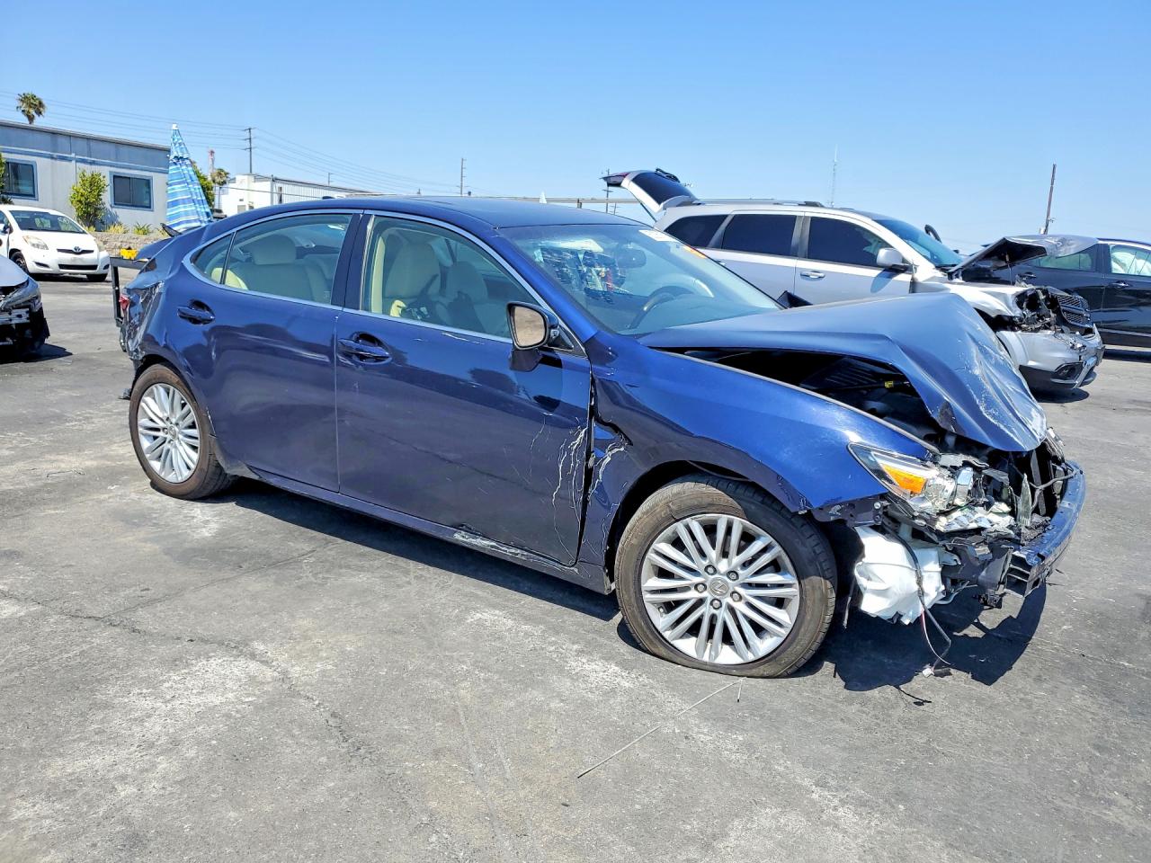 2015 LEXUS ES 350 — снимка 4