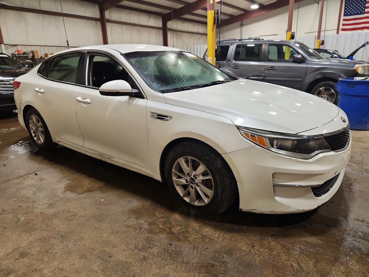 2017 KIA OPTIMA LX — снимка 4