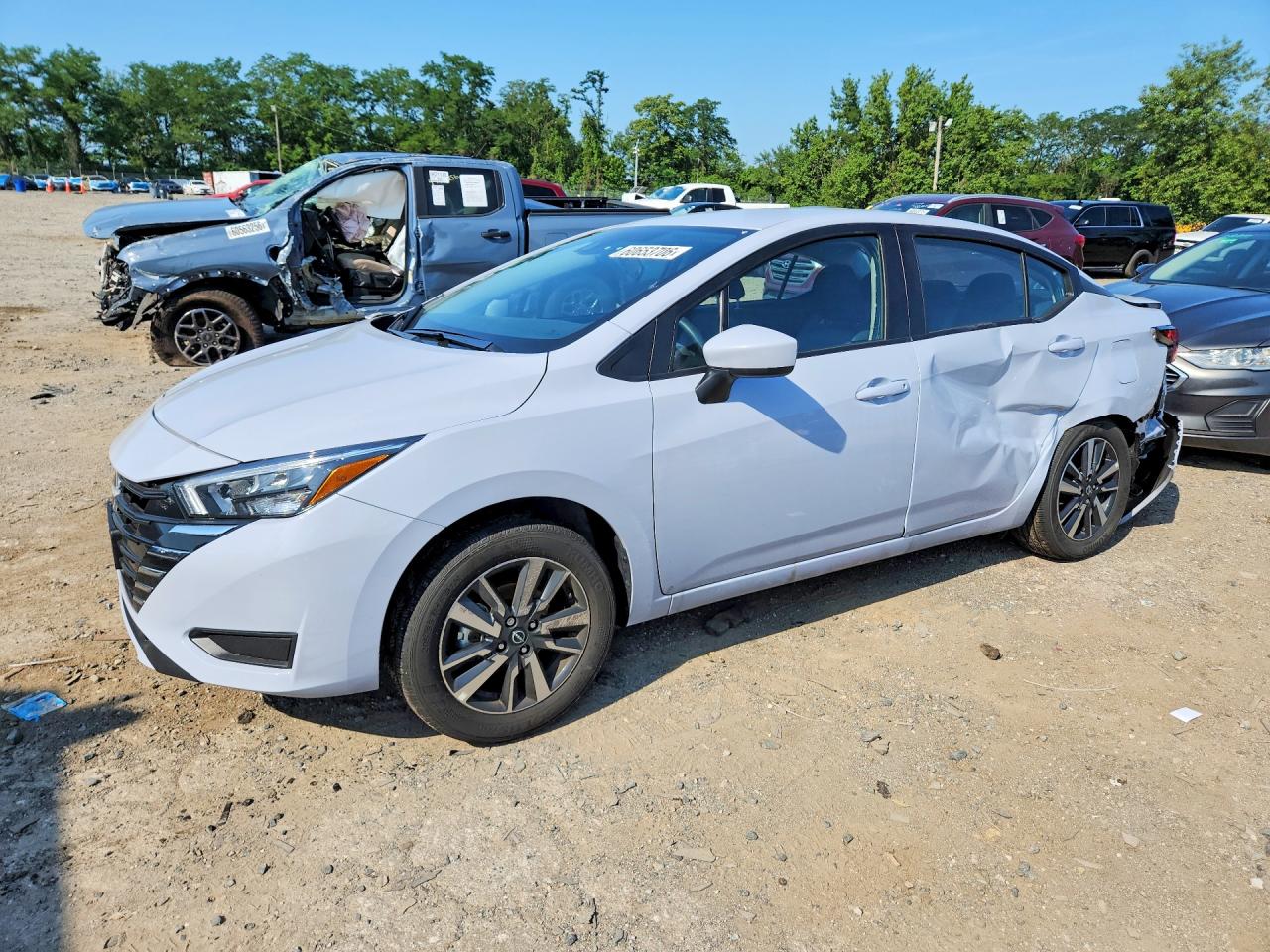 2025 NISSAN VERSA SV