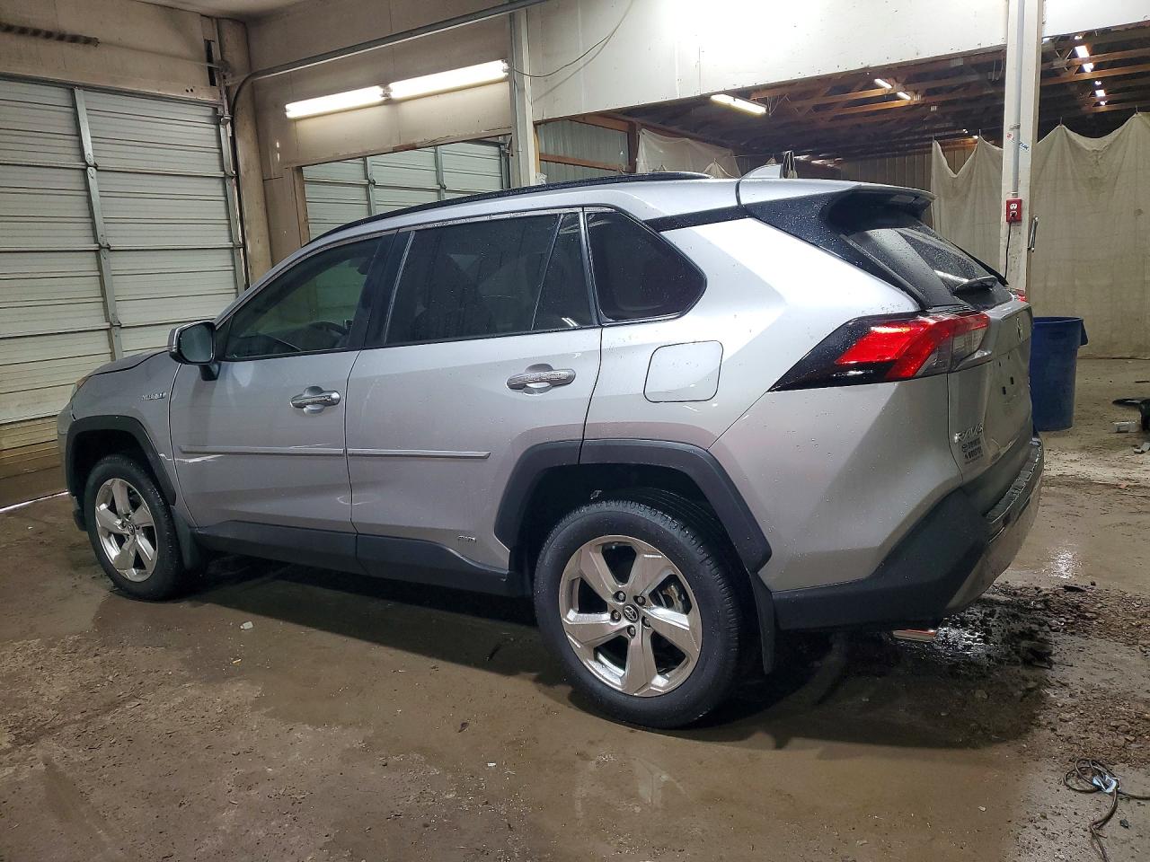 2019 TOYOTA RAV4 LIMITED — снимка 2