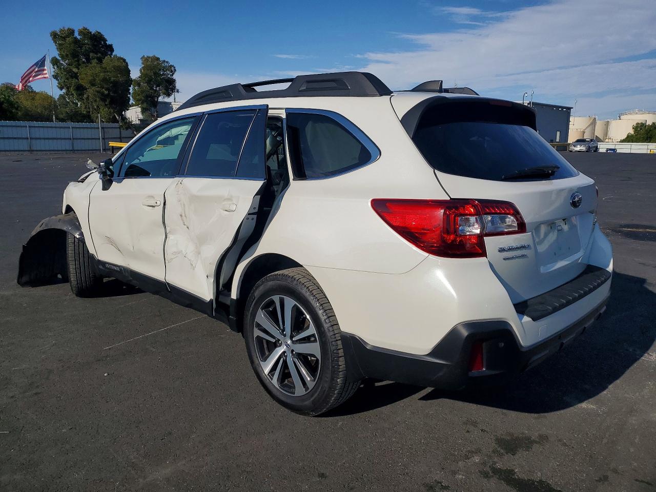 2018 SUBARU OUTBACK 2.5I LIMITED — снимка 2