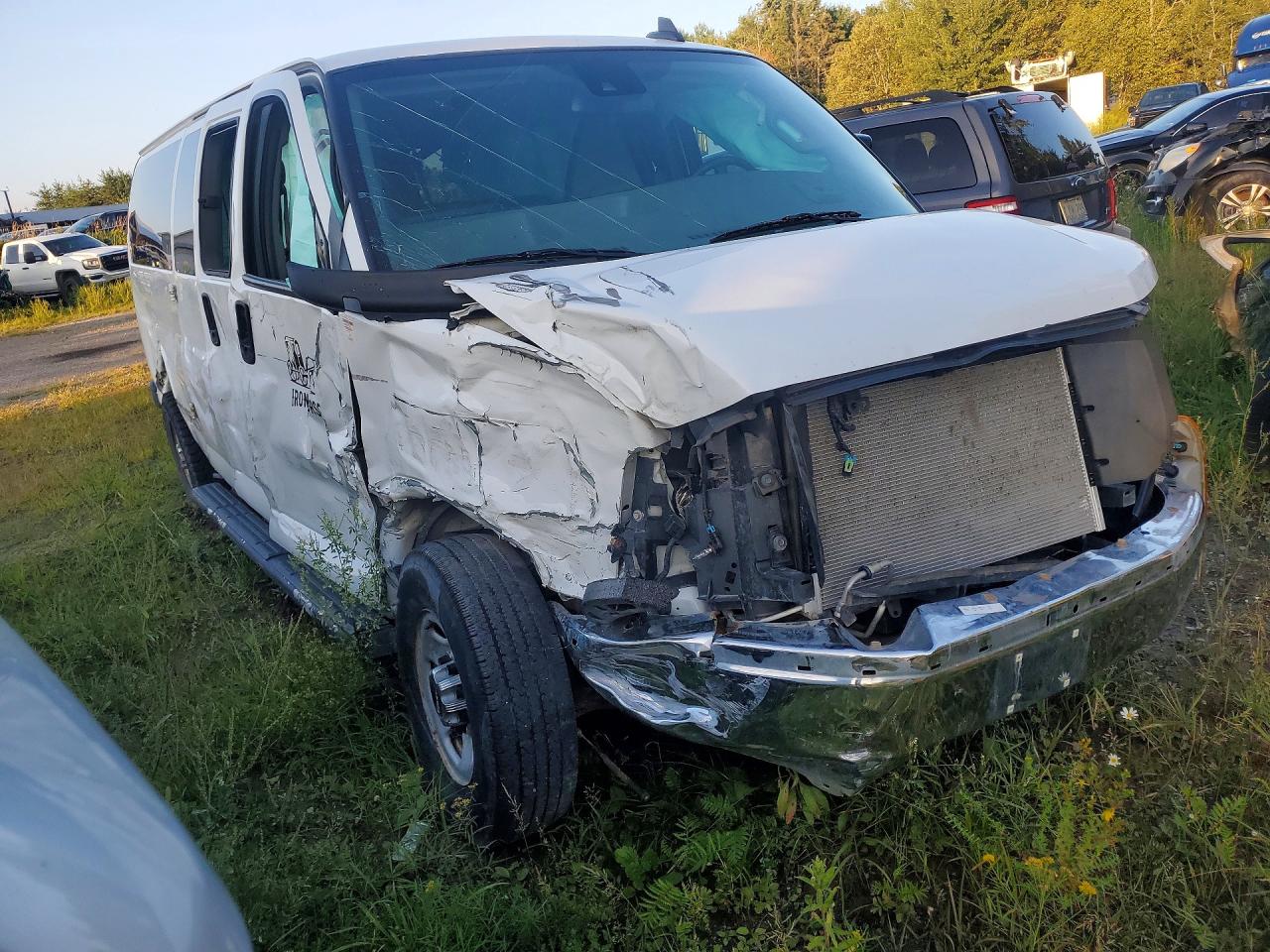 2021 GMC SAVANA G3500 LT — снимка 4