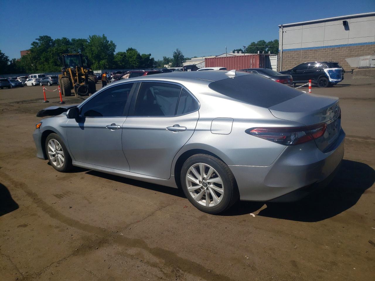 2024 TOYOTA CAMRY LE — снимка 2