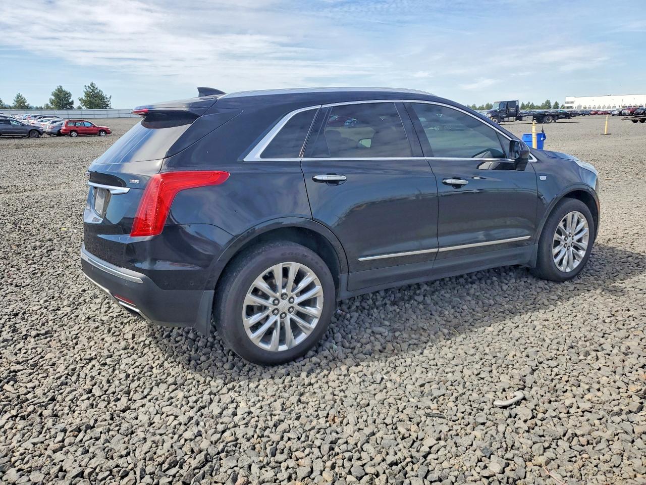 2017 CADILLAC XT5 PLATINUM — снимка 3