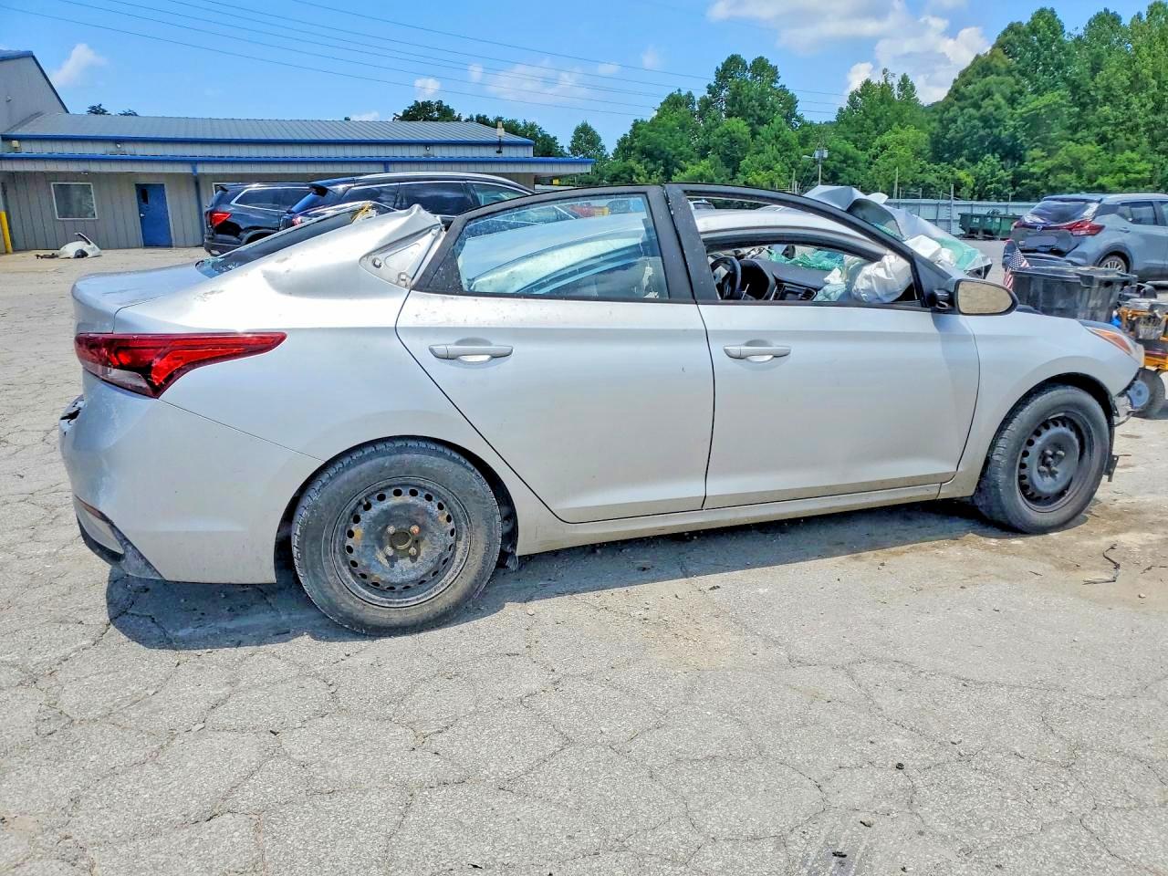 2020 HYUNDAI ACCENT SE — снимка 3