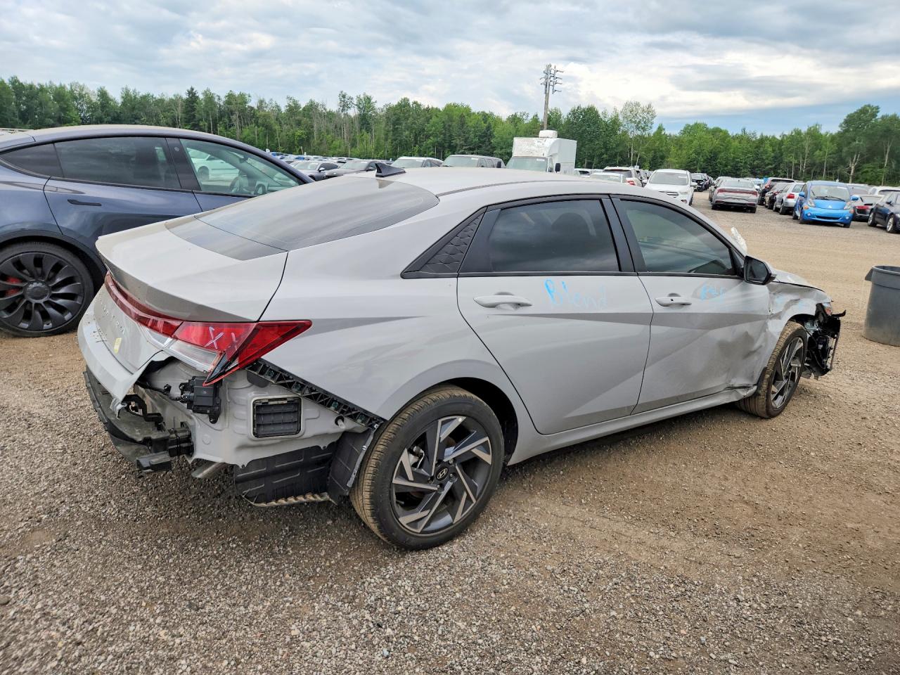 2026 HYUNDAI ELANTRA SEL SPORT — снимка 3