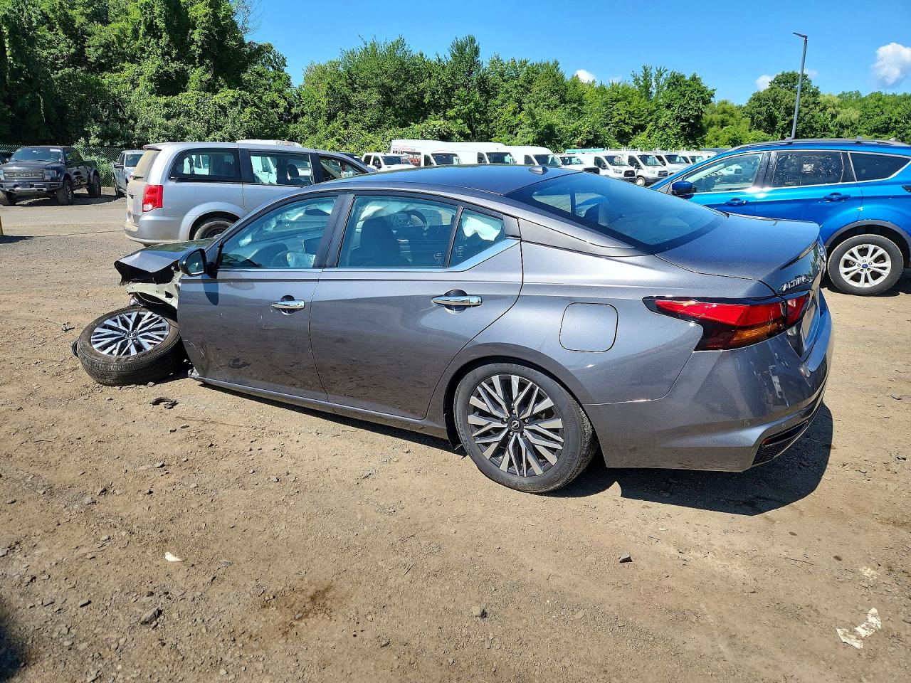 2025 NISSAN ALTIMA SV — снимка 2