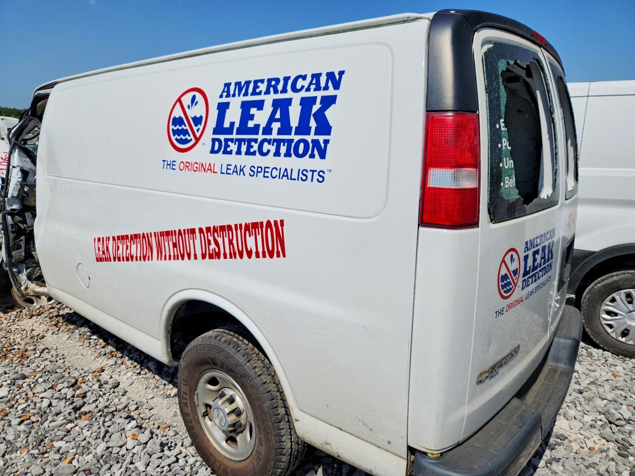 2020 CHEVROLET EXPRESS G2500 — снимка 2