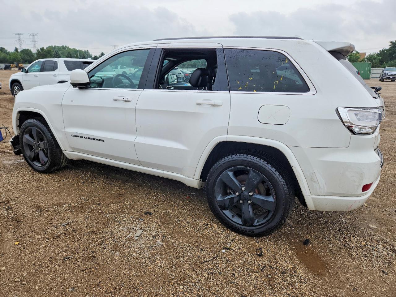 2015 JEEP GRAND CHEROKEE LAREDO — снимка 2