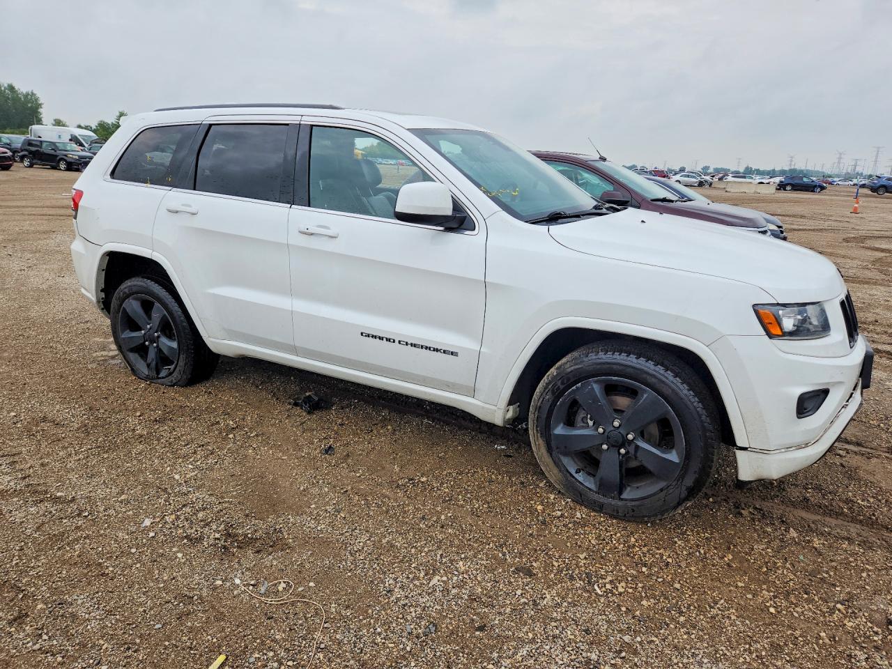 2015 JEEP GRAND CHEROKEE LAREDO — снимка 4