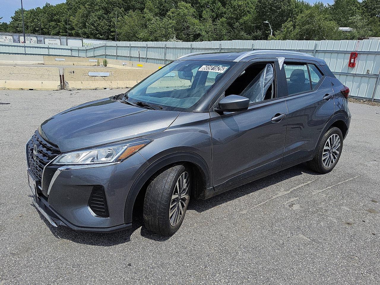 2022 NISSAN KICKS SV