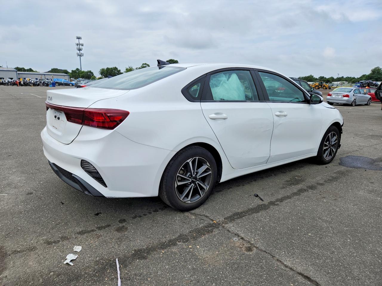 2023 KIA FORTE LXS — снимка 3