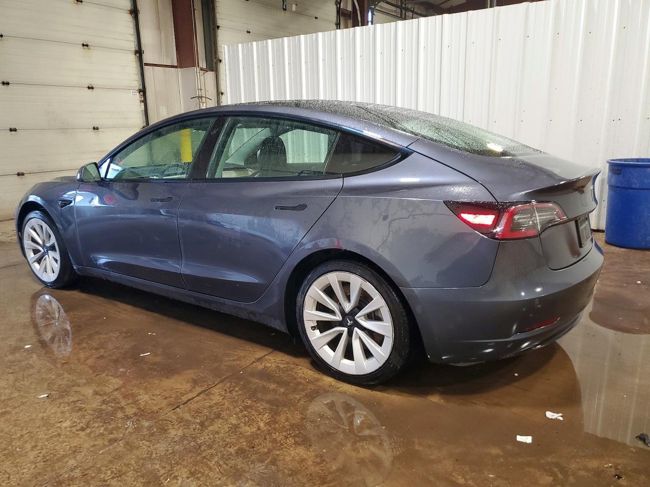 2022 TESLA MODEL 3 — снимка 2
