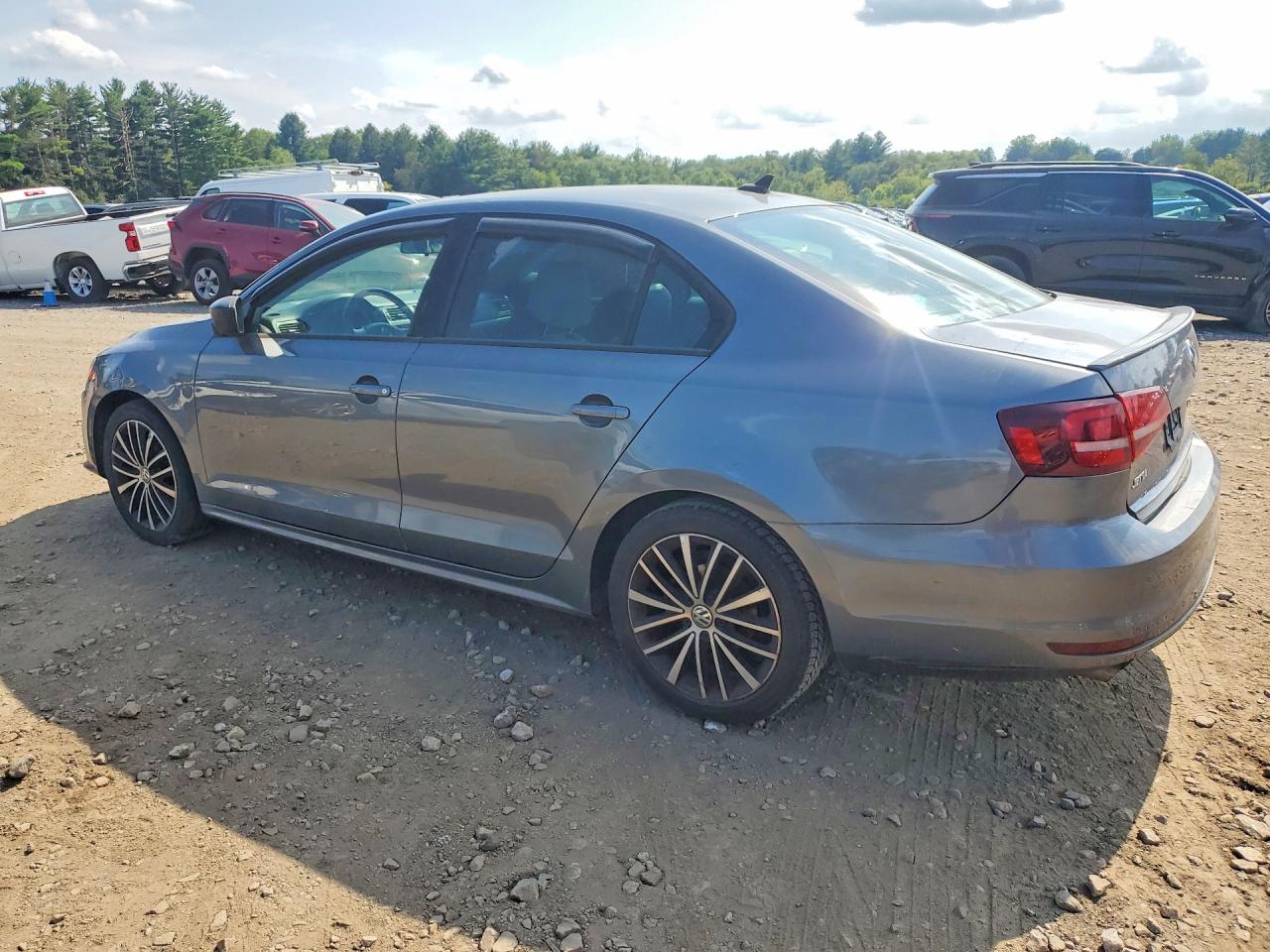 2017 VOLKSWAGEN JETTA SPORT — снимка 2