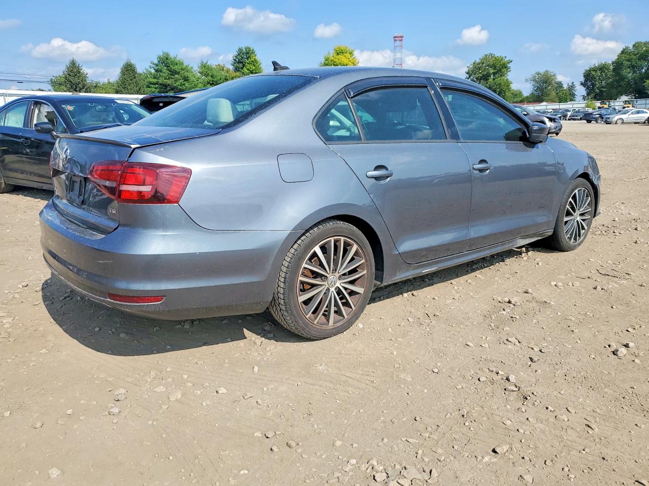 2017 VOLKSWAGEN JETTA SPORT — снимка 3