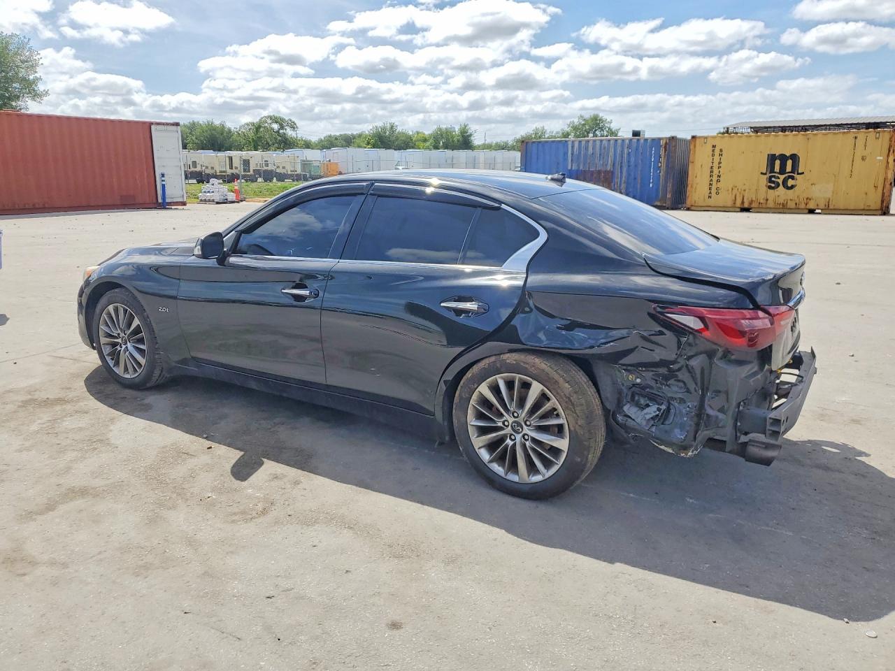 2018 INFINITI Q50 2.0T LUXE — снимка 2