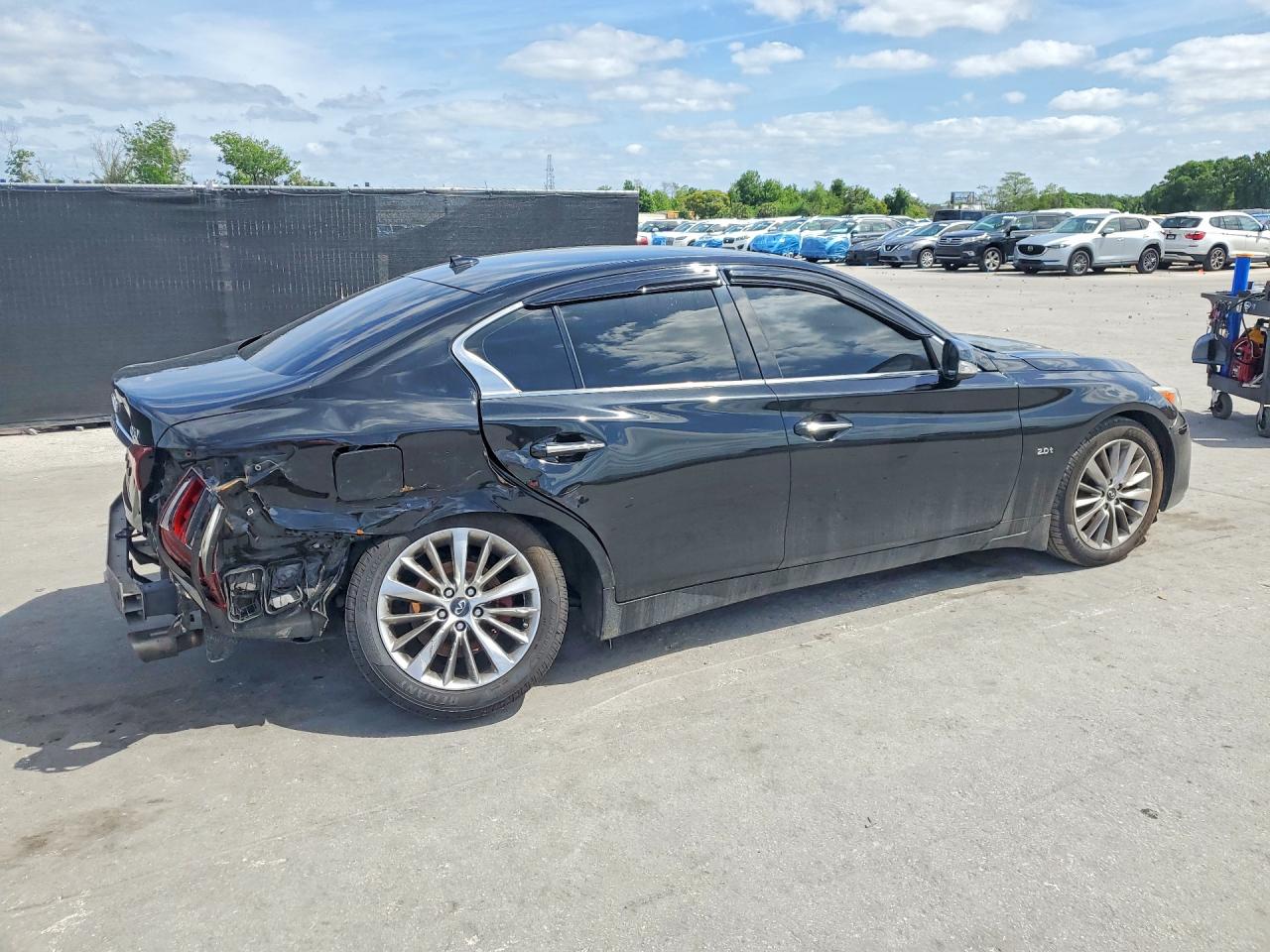 2018 INFINITI Q50 2.0T LUXE — снимка 3