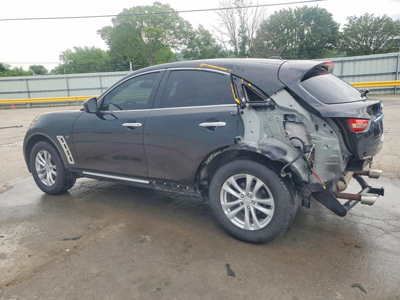 2017 INFINITI QX70 BASE — снимка 2