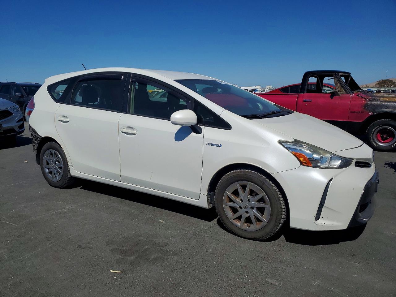 2015 TOYOTA PRIUS V TWO — снимка 4