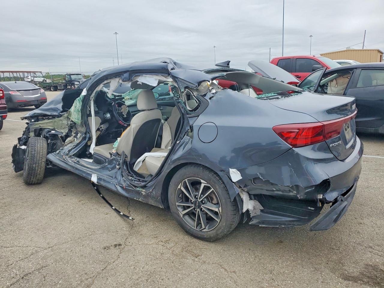 2023 KIA FORTE LXS — снимка 2