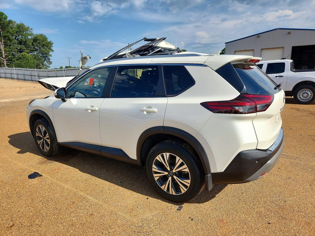 2023 NISSAN ROGUE SV — снимка 2