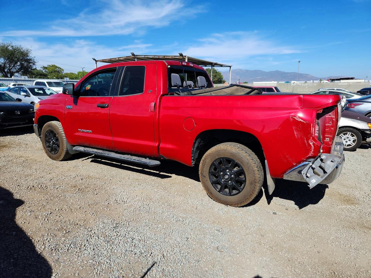 2016 TOYOTA TUNDRA SR5 — снимка 2