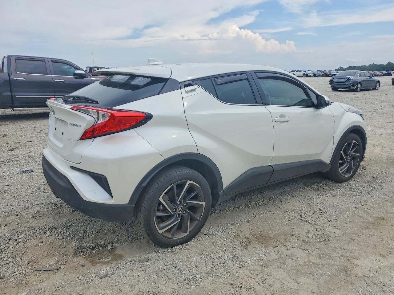 2020 TOYOTA C-HR LIMITED — снимка 3