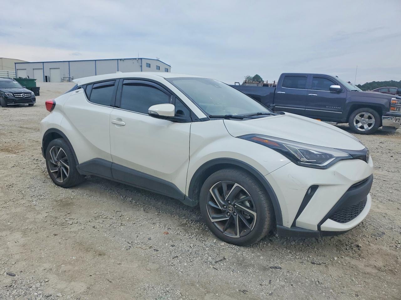 2020 TOYOTA C-HR LIMITED — снимка 4