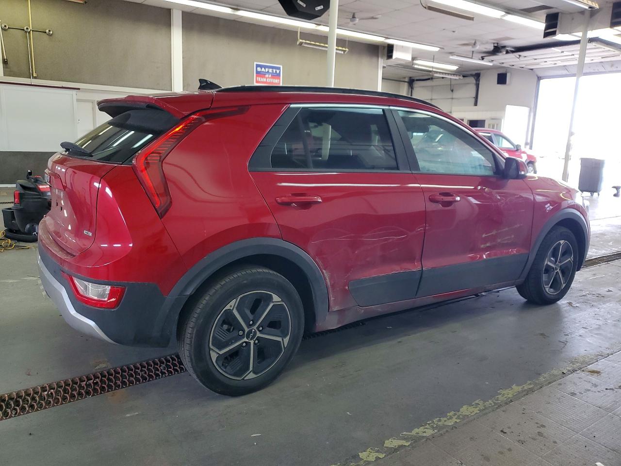 2023 KIA NIRO EX — снимка 3