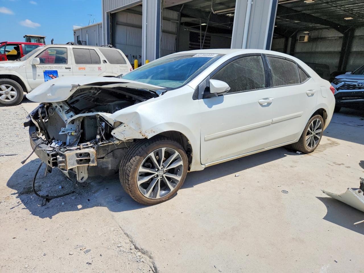 2017 TOYOTA COROLLA SE