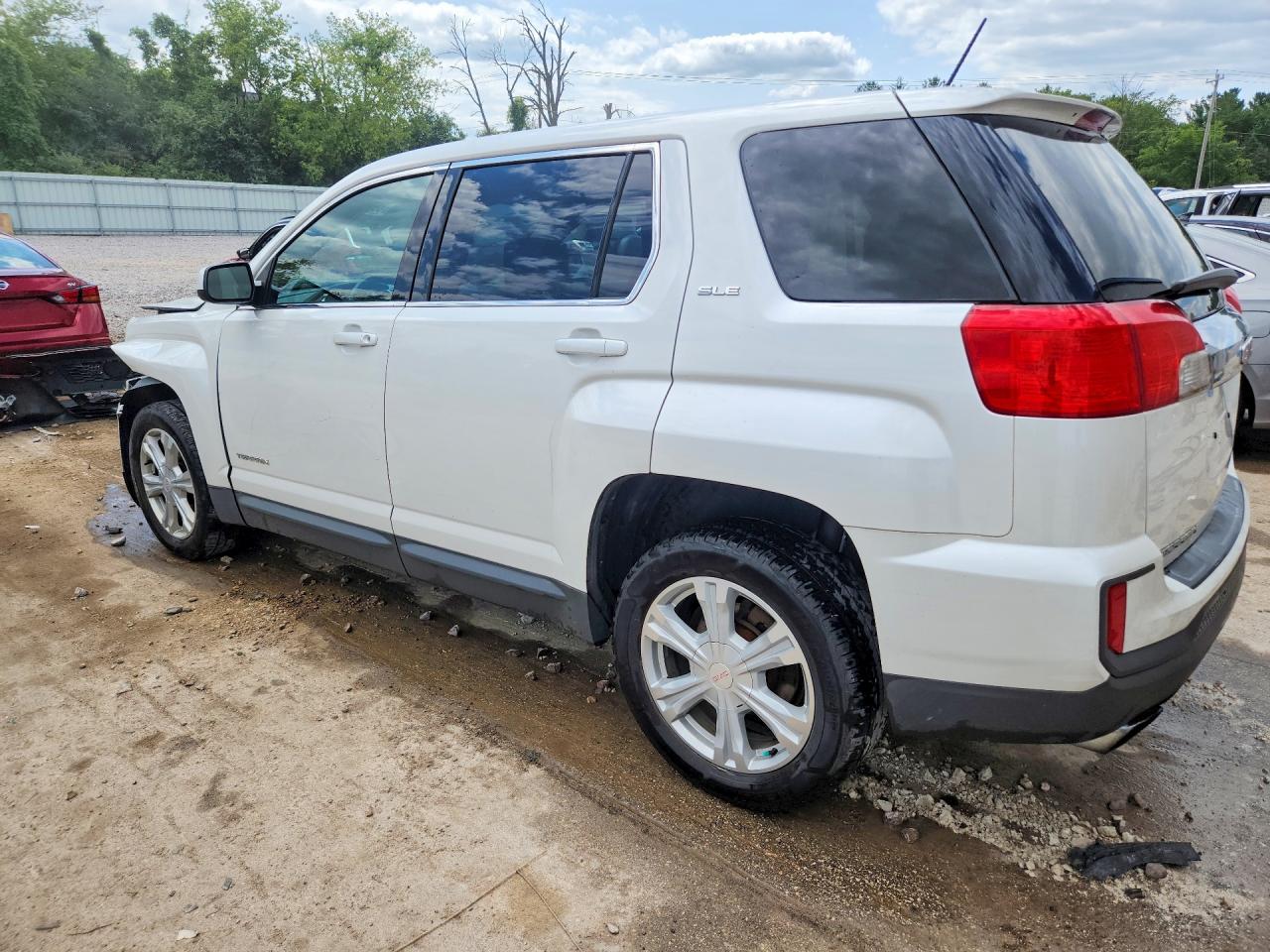 2017 GMC TERRAIN SLE — снимка 2