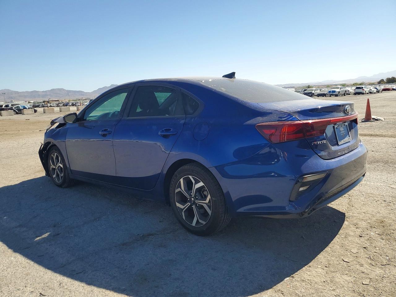 2021 KIA FORTE LXS — снимка 2