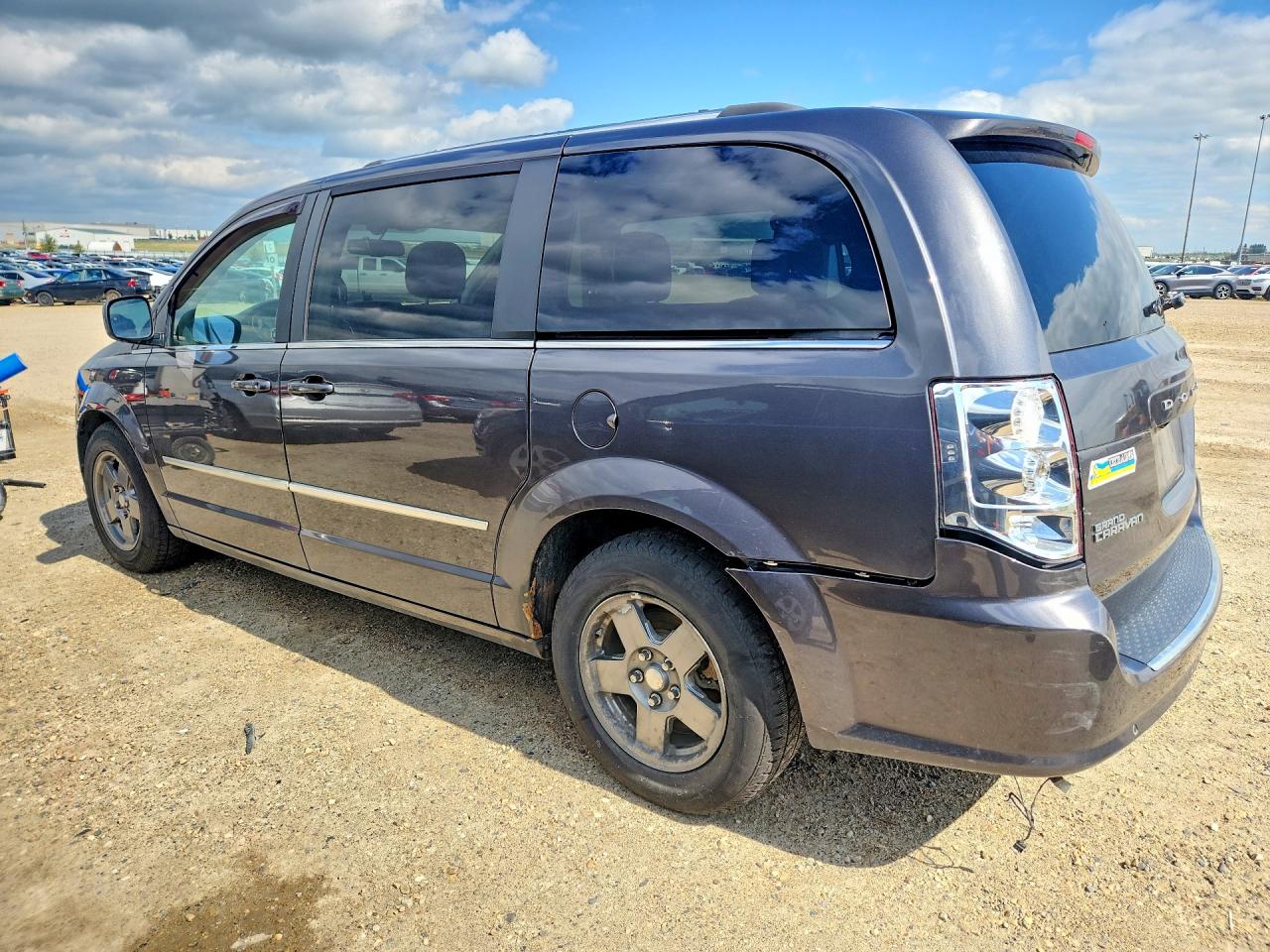 2015 DODGE GRAND CARAVAN CREW — снимка 2