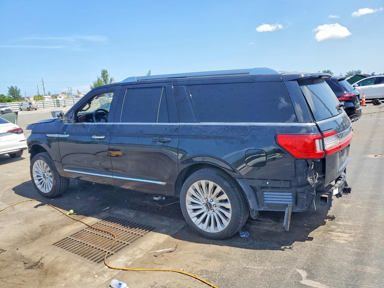 2019 LINCOLN NAVIGATOR L RESERVE — снимка 2