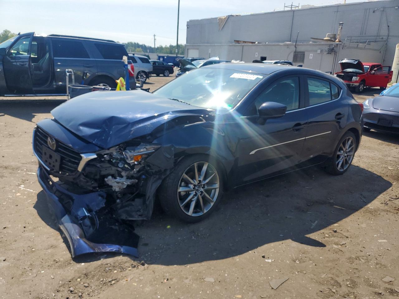 2018 MAZDA 3 GRAND TOURING