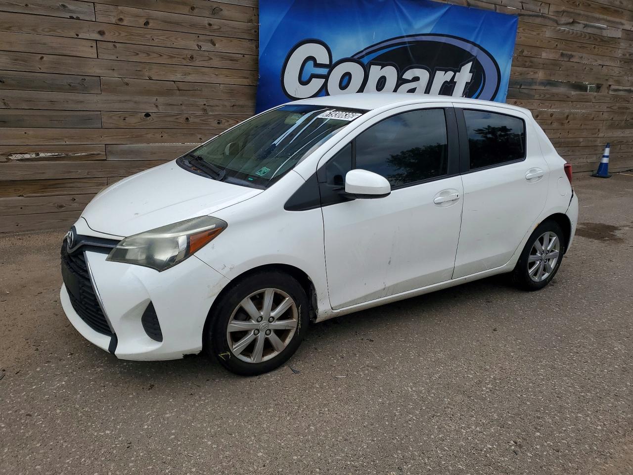 2016 TOYOTA YARIS 5-DOOR LE