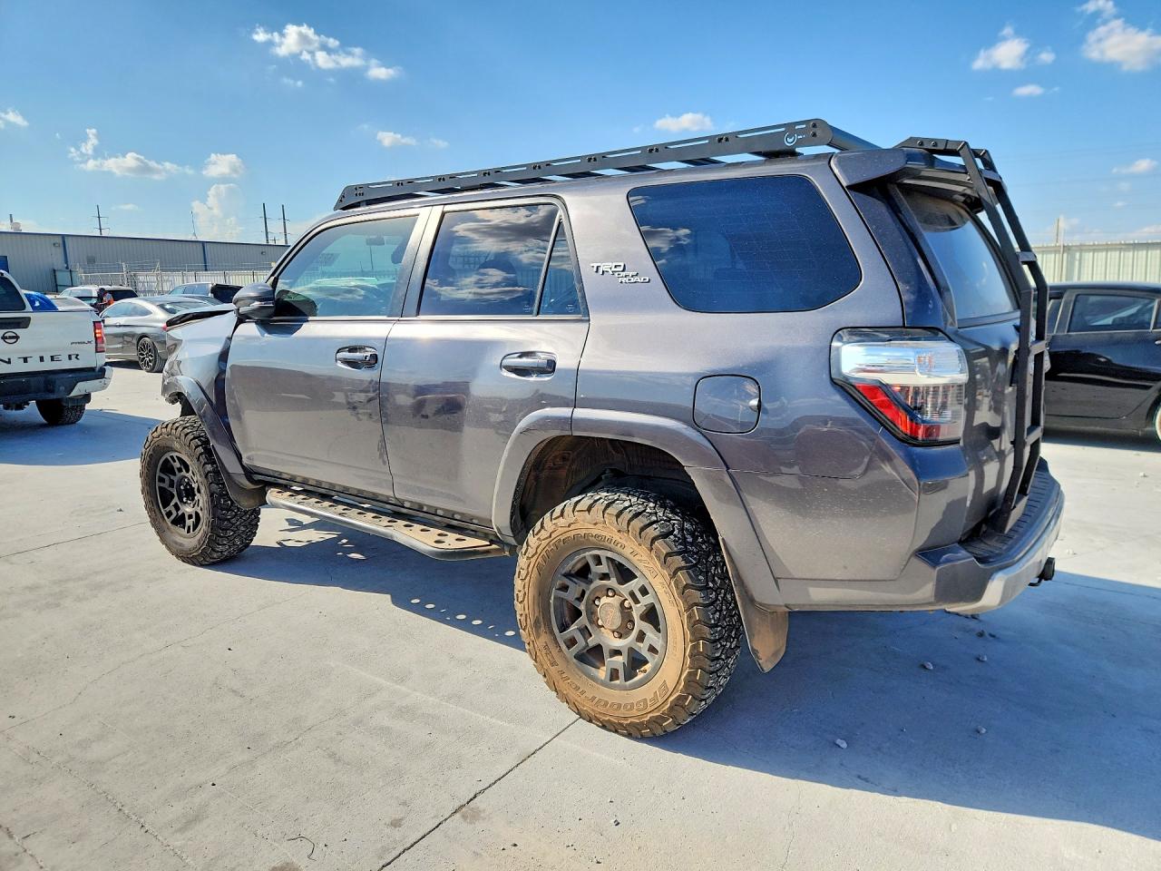 2020 TOYOTA 4RUNNER TRD OFF-ROAD PREMIUM — снимка 2
