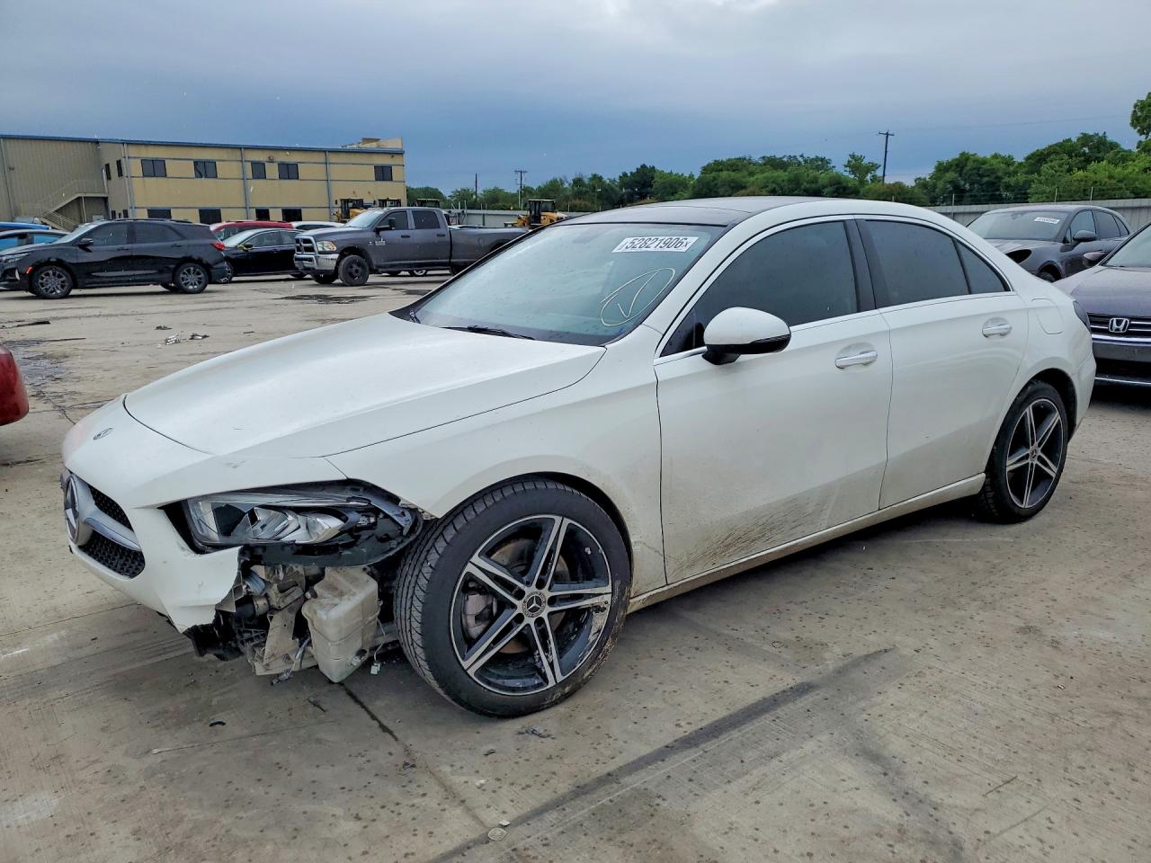 2019 MERCEDES-BENZ A 220