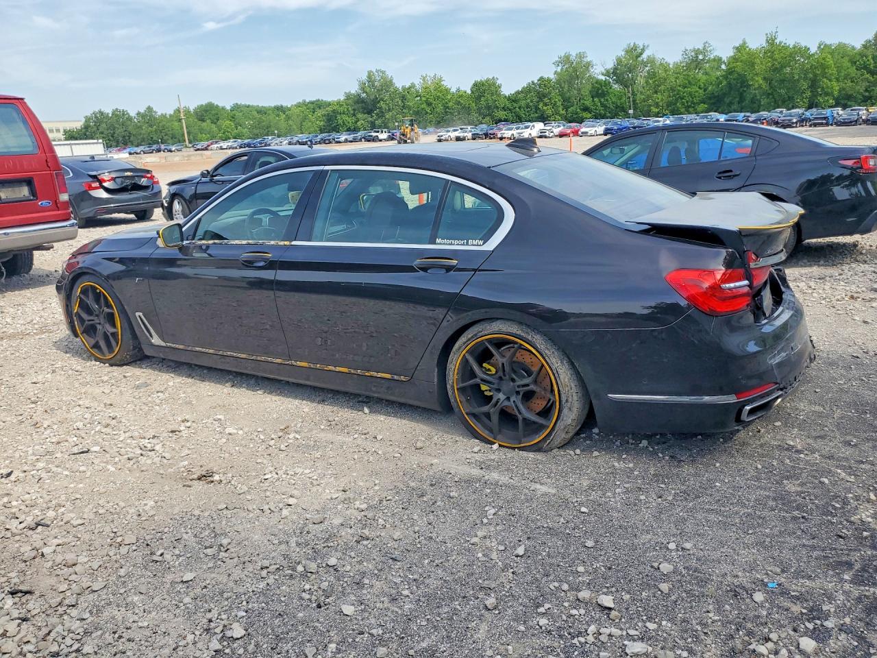 2016 BMW 750 XI — снимка 2